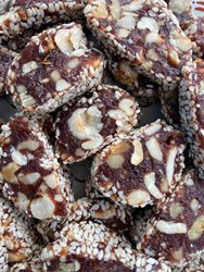 חטיפי תמרים