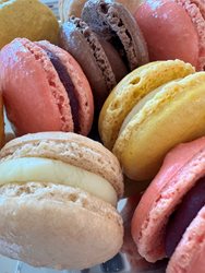 מקרונים בטעמים